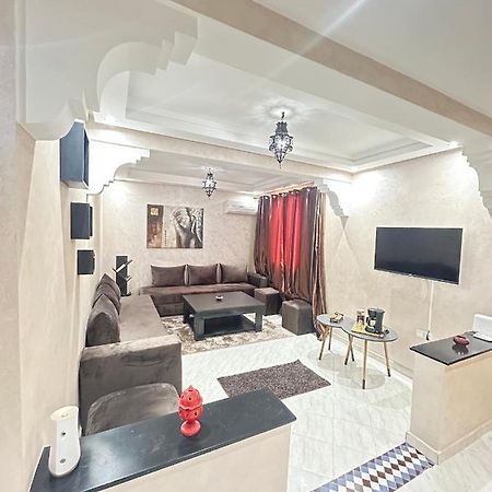 Modern Gueliz 2 Bedroom Apartment Марракеш Экстерьер фото